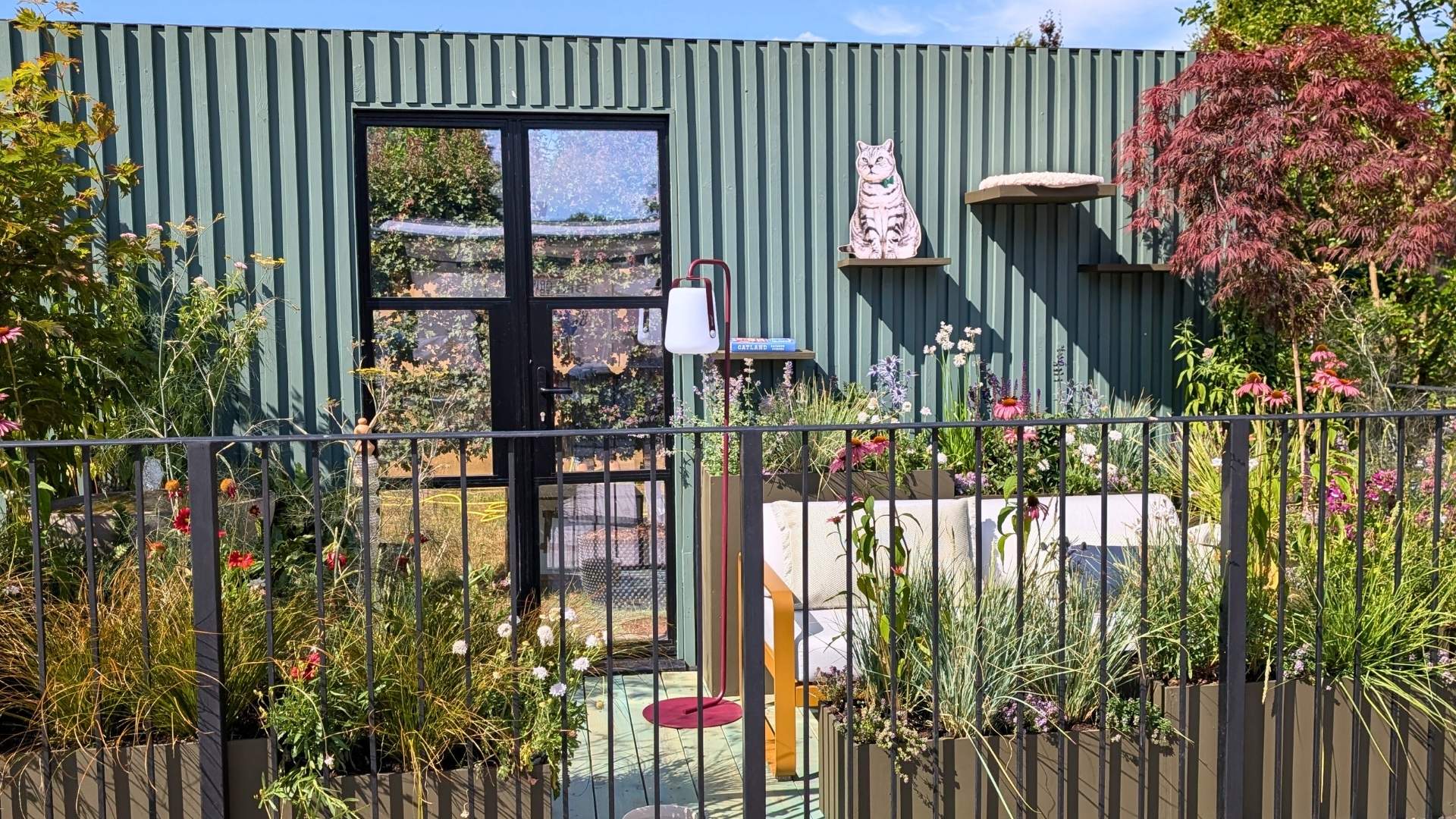 Cheshire & Wain Featured in a Cat-Friendly Garden at Hampton Court Palace Garden Festival
