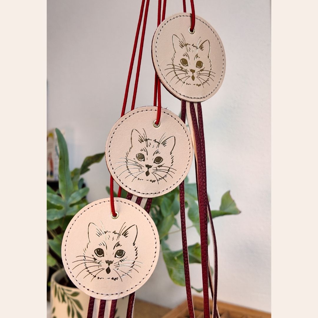 Louis Wain Leather Cat Teaser Toy - Gold Label