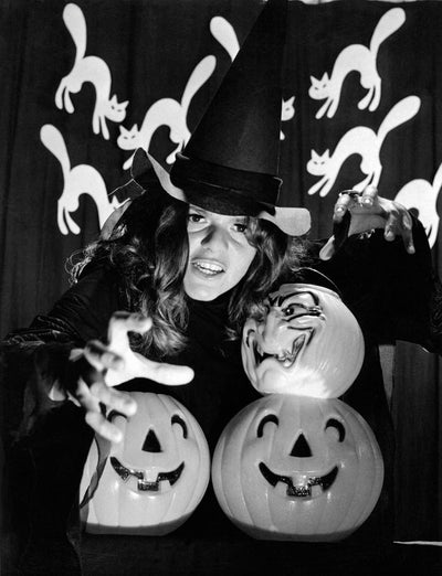 Cats, Symbolism and the 16th Century Witch Craze
