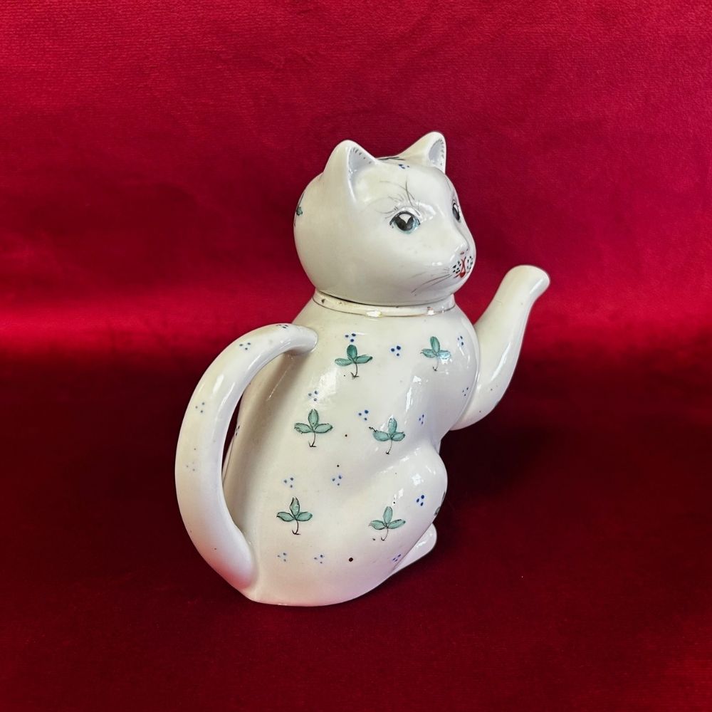 Vintage Chinese Lucky Paw Cat Teapot