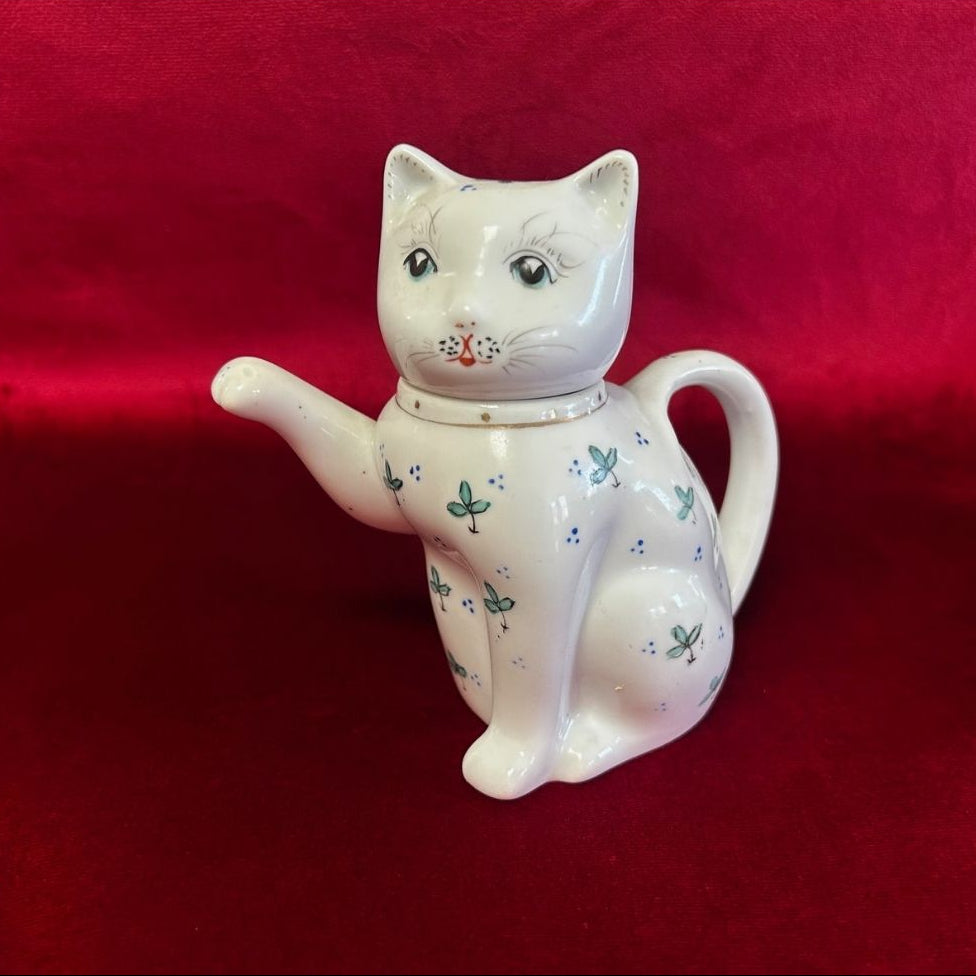 Vintage Chinese Lucky Paw Cat Teapot